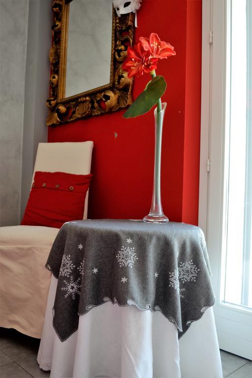 Appartamento Red&Grey Mezzegra Exterior foto